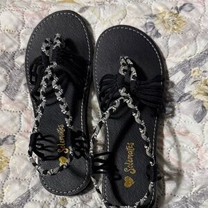 Solemate Black and White Women's Sandals